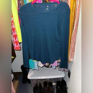 So Cozy Top Barely Worn Size XS